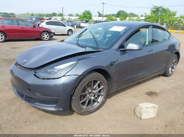 5YJ3E1EA3PF561326 2023 TESLA MODEL 3 - Image 2