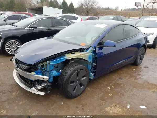 5YJ3E1EA3PF561701 2023 TESLA MODEL 3 - Image 2