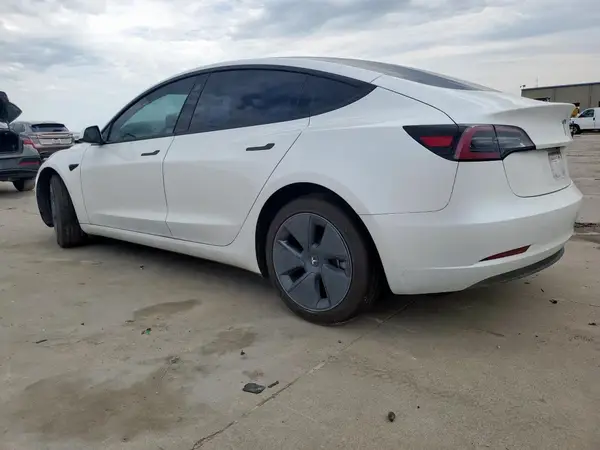 5YJ3E1EA3PF562251 2023 TESLA MODEL 3 - Image 2