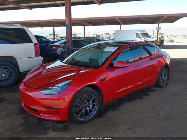 5YJ3E1EA3PF562301 2023 TESLA MODEL 3 - Image 2