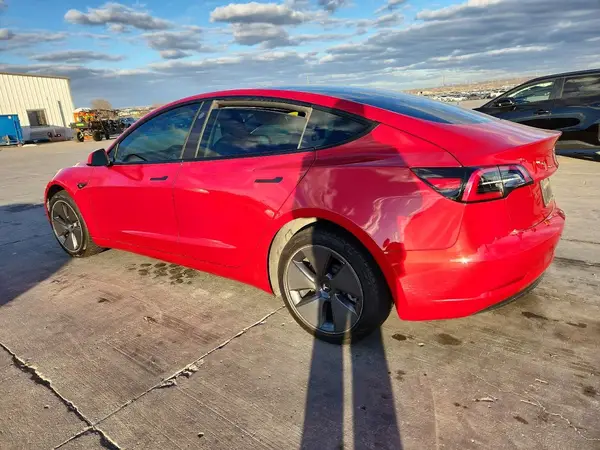 5YJ3E1EA3PF563917 2023 TESLA MODEL 3 - Image 2