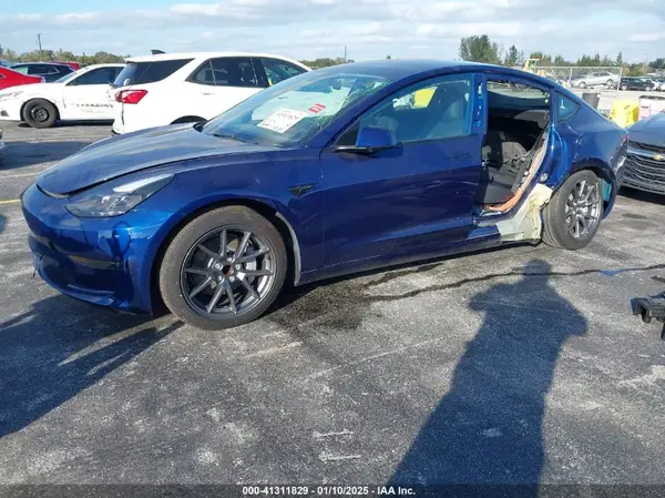 5YJ3E1EA3PF564436 2023 TESLA MODEL 3 - Image 2