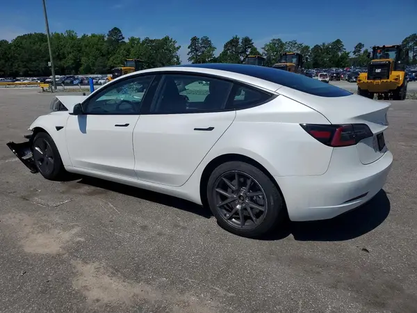 5YJ3E1EA3PF566882 2023 TESLA MODEL 3 - Image 2