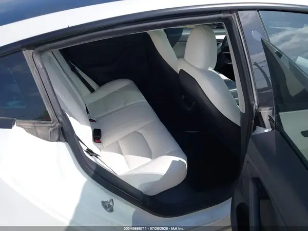 5YJ3E1EA3PF569815 2023 TESLA MODEL 3 - Image 8