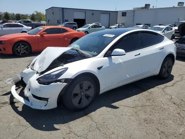 5YJ3E1EA3PF575985 2023 TESLA MODEL 3 - Image 1
