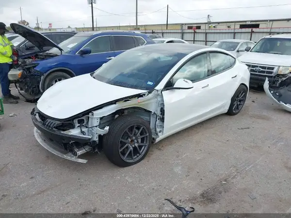 5YJ3E1EA3PF577591 2023 TESLA MODEL 3 - Image 2