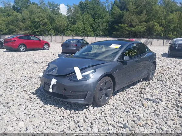 5YJ3E1EA3PF580829 2023 TESLA MODEL 3 - Image 2