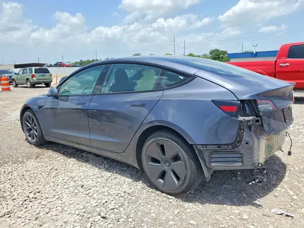5YJ3E1EA3PF585271 2023 TESLA MODEL 3 - Image 2