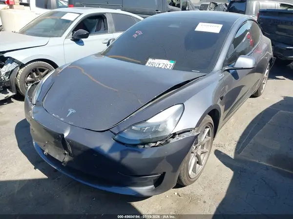 5YJ3E1EA3PF585299 2023 TESLA MODEL 3 - Image 2