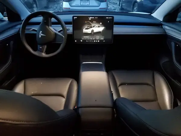 5YJ3E1EA3PF585657 2023 TESLA MODEL 3 - Image 8