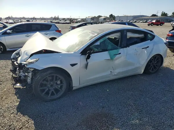 5YJ3E1EA3PF586811 2023 TESLA MODEL 3 - Image 1