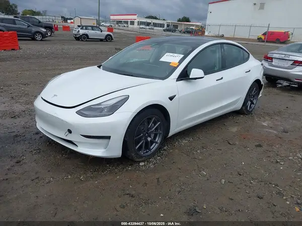 5YJ3E1EA3PF593547 2023 TESLA MODEL 3 - Image 2