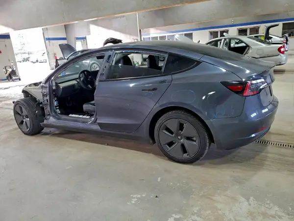 5YJ3E1EA3PF595752 2023 TESLA MODEL 3 - Image 2