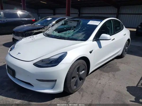 5YJ3E1EA3PF599610 2023 TESLA MODEL 3 - Image 2