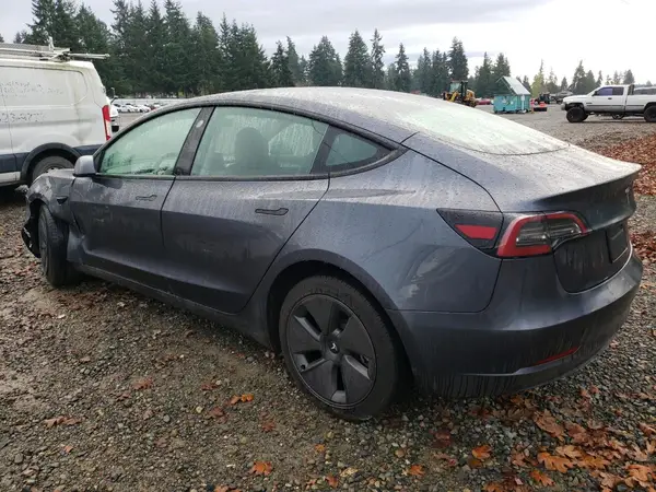 5YJ3E1EA3PF600500 2023 TESLA MODEL 3 - Image 2
