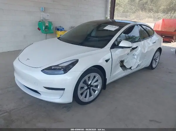 5YJ3E1EA3PF607124 2023 TESLA MODEL 3 - Image 2