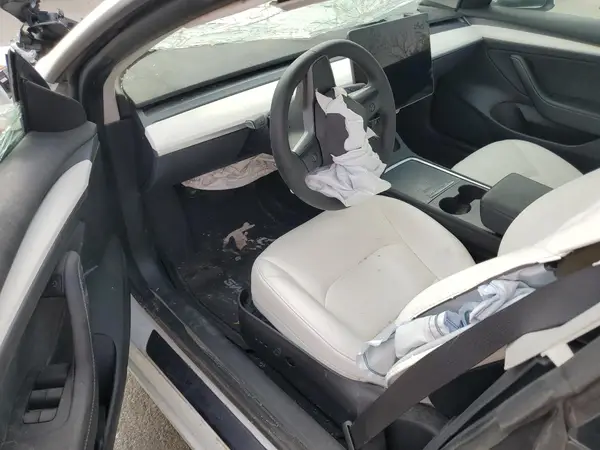 5YJ3E1EA3PF607642 2023 TESLA MODEL 3 - Image 8