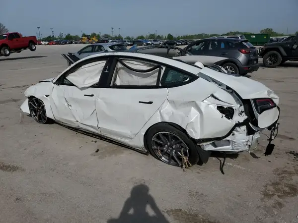 5YJ3E1EA3PF608032 2023 TESLA MODEL 3 - Image 2
