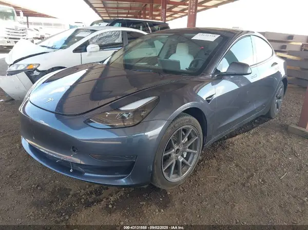 5YJ3E1EA3PF614123 2023 TESLA MODEL 3 - Image 2
