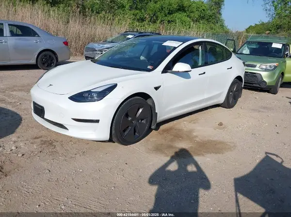 5YJ3E1EA3PF617460 2023 TESLA MODEL 3 - Image 2