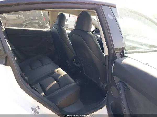 5YJ3E1EA3PF617460 2023 TESLA MODEL 3 - Image 8