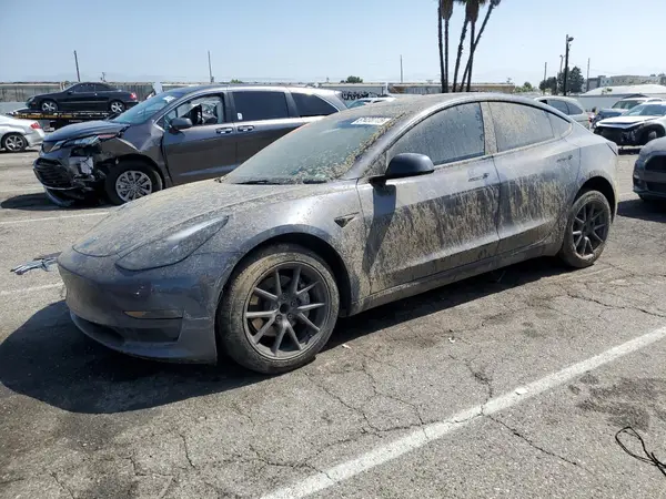 5YJ3E1EA3PF619158 2023 TESLA MODEL 3 - Image 1