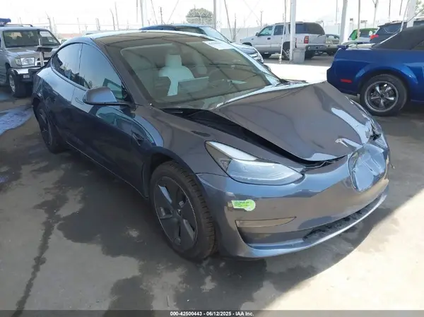 5YJ3E1EA3PF622898 2023 TESLA MODEL 3 - Image 1