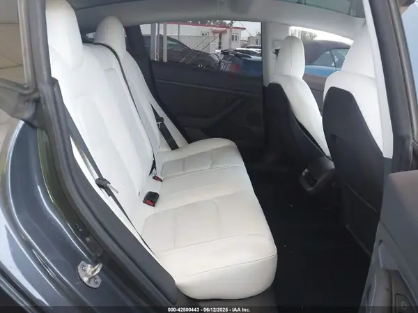 5YJ3E1EA3PF622898 2023 TESLA MODEL 3 - Image 8