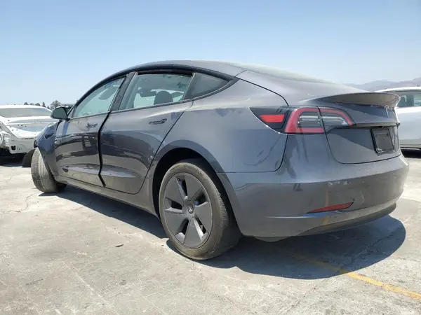 5YJ3E1EA3PF624327 2023 TESLA MODEL 3 - Image 2