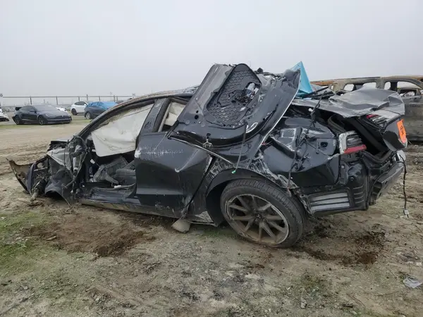 5YJ3E1EA3PF624358 2023 TESLA MODEL 3 - Image 2