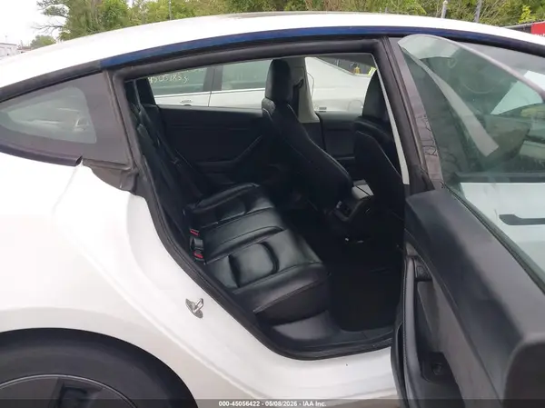 5YJ3E1EA3PF626031 2023 TESLA MODEL 3 - Image 8