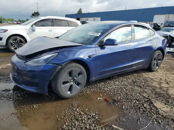 5YJ3E1EA3PF627177 2023 TESLA MODEL 3 - Image 1