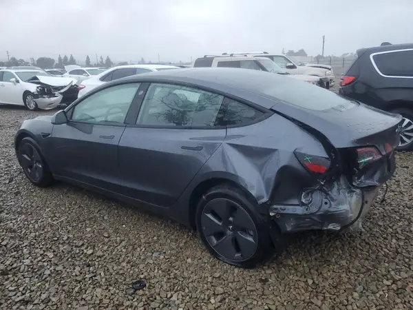 5YJ3E1EA3PF640060 2023 TESLA MODEL 3 - Image 2