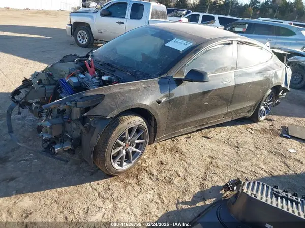5YJ3E1EA3PF641256 2023 TESLA MODEL 3 - Image 2
