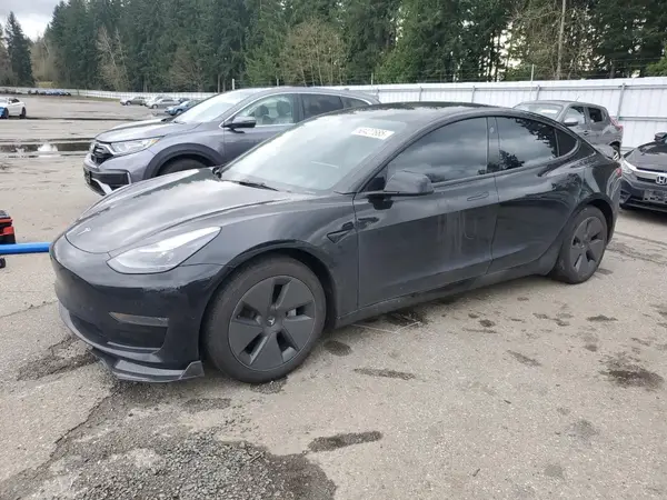 5YJ3E1EA3PF644898 2023 TESLA MODEL 3 - Image 1