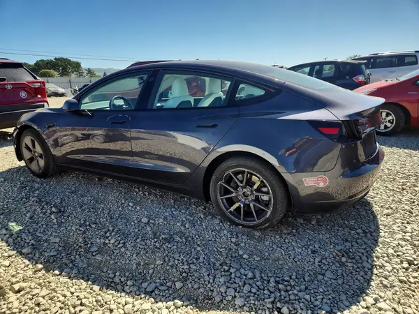 5YJ3E1EA3PF646053 2023 TESLA MODEL 3 - Image 2