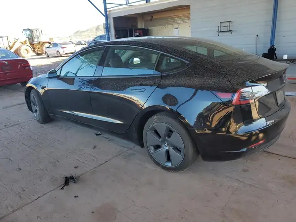 5YJ3E1EA3PF647543 2023 TESLA MODEL 3 - Image 2