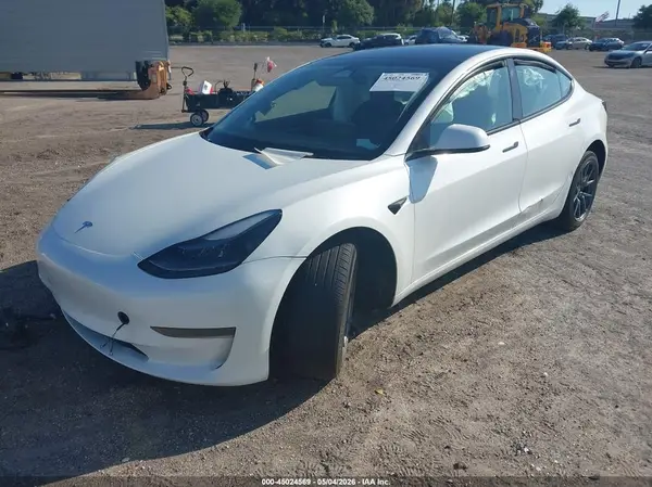 5YJ3E1EA3PF647851 2023 TESLA MODEL 3 - Image 2