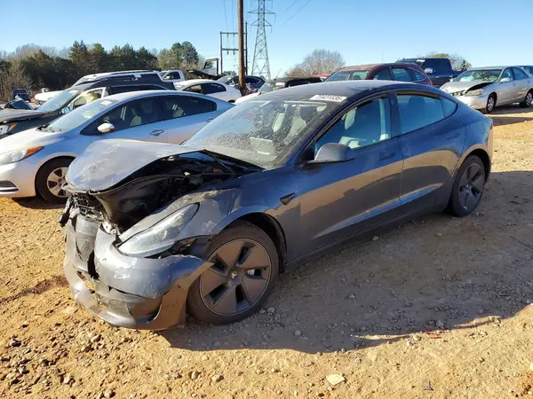 5YJ3E1EA3PF649440 2023 TESLA MODEL 3 - Image 1