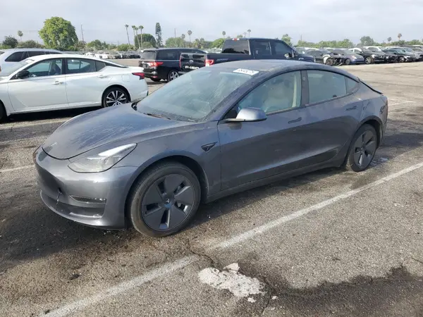 5YJ3E1EA3PF649888 2023 TESLA MODEL 3 - Image 1