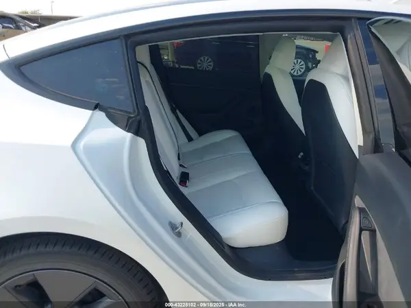 5YJ3E1EA3PF650054 2023 TESLA MODEL 3 - Image 8