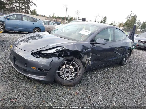 5YJ3E1EA3PF651138 2023 TESLA MODEL 3 - Image 2
