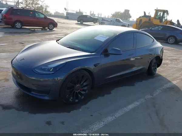 5YJ3E1EA3PF651432 2023 TESLA MODEL 3 - Image 2