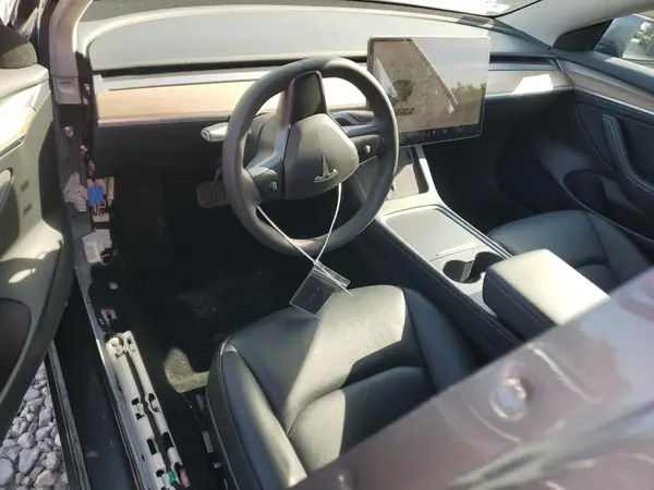 5YJ3E1EA3PF651477 2023 TESLA MODEL 3 - Image 8
