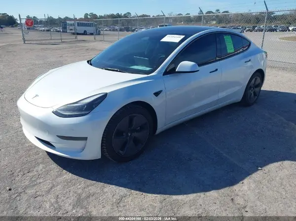 5YJ3E1EA3PF652614 2023 TESLA MODEL 3 - Image 2
