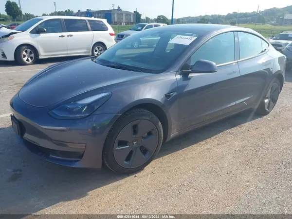 5YJ3E1EA3PF657148 2023 TESLA MODEL 3 - Image 2