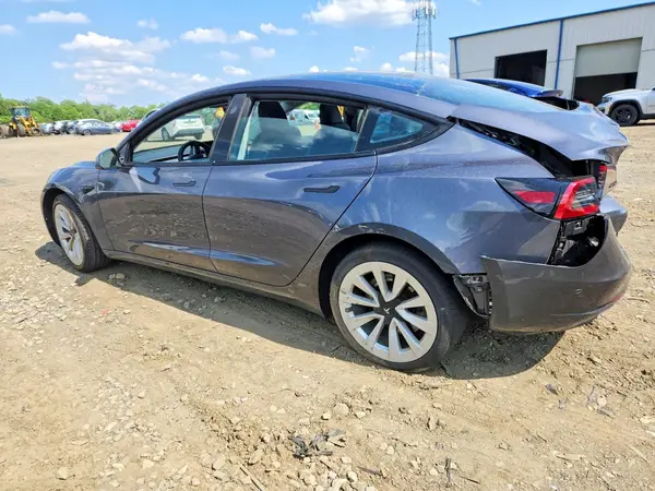 5YJ3E1EA3PF658283 2023 TESLA MODEL 3 - Image 2