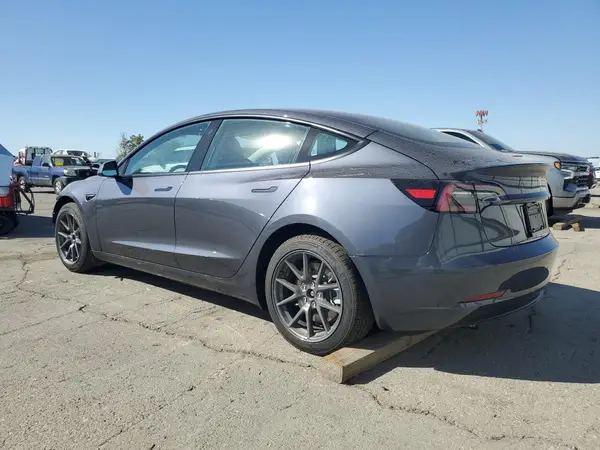 5YJ3E1EA3PF661782 2023 TESLA MODEL 3 - Image 2