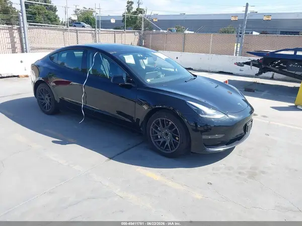 5YJ3E1EA3PF662916 2023 TESLA MODEL 3 - Image 1