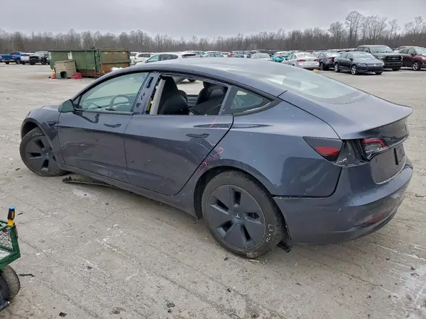 5YJ3E1EA3PF664682 2023 TESLA MODEL 3 - Image 2